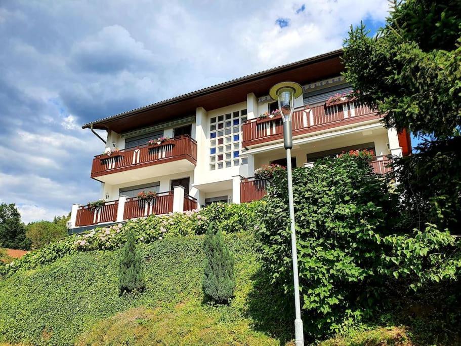 Apartamento Das Schmiedhofer In Bleiburg Exterior foto